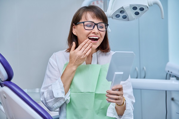 Who Is a Candidate For Dental Implants?